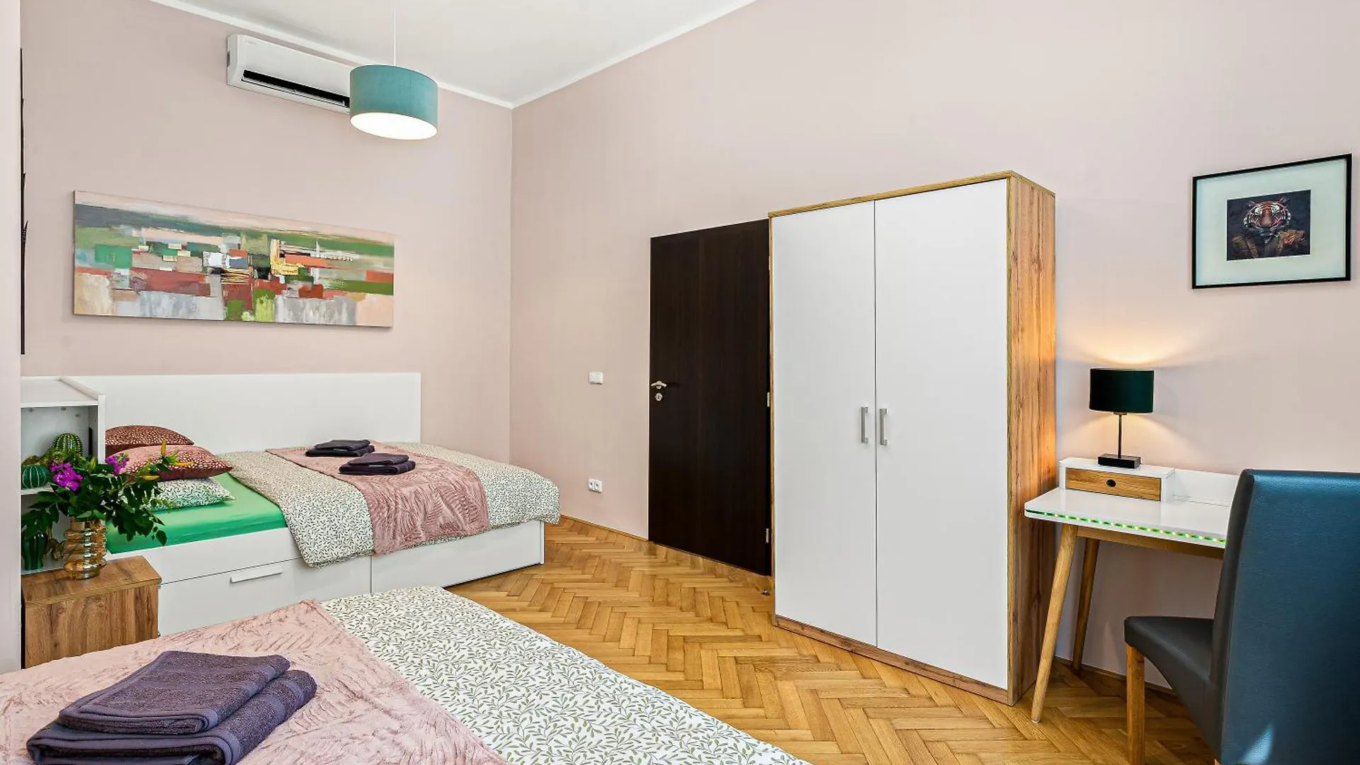 Oasis Apartments At Charles Square Πράγα