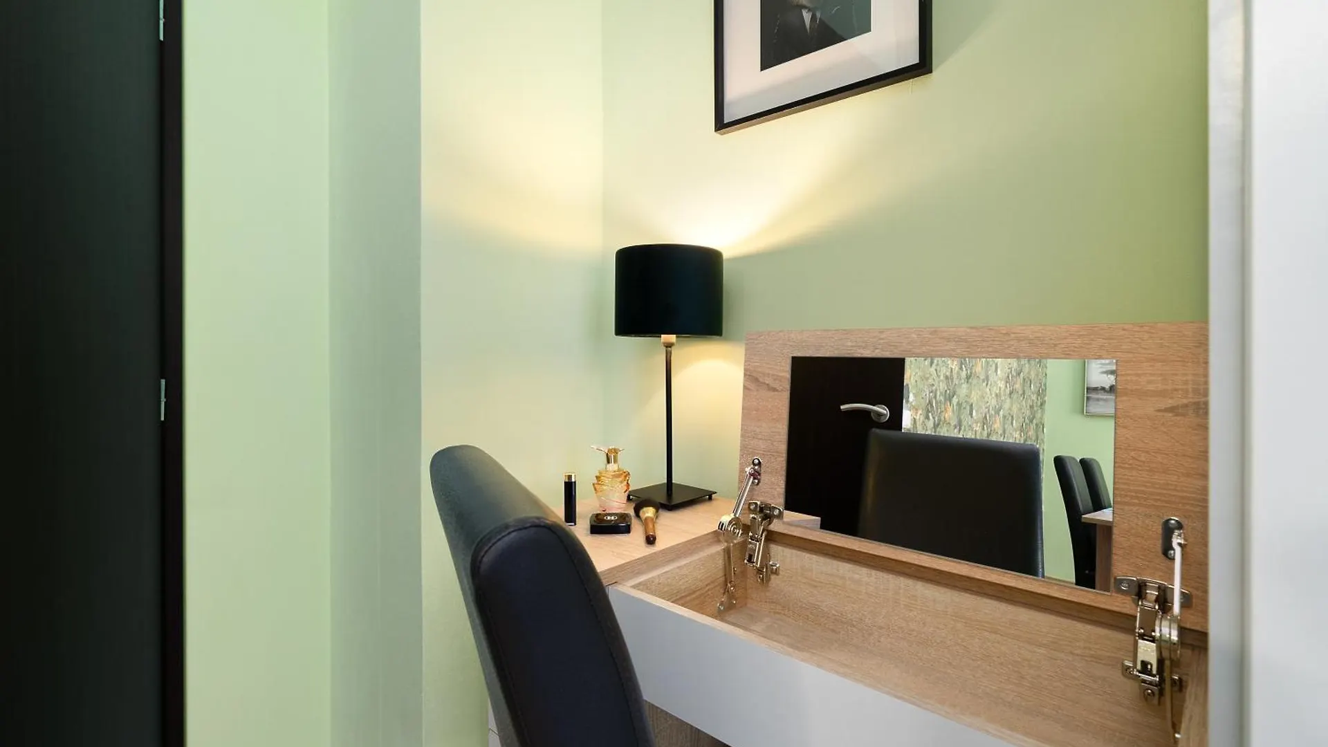 Oasis Apartments At Charles Square Prague