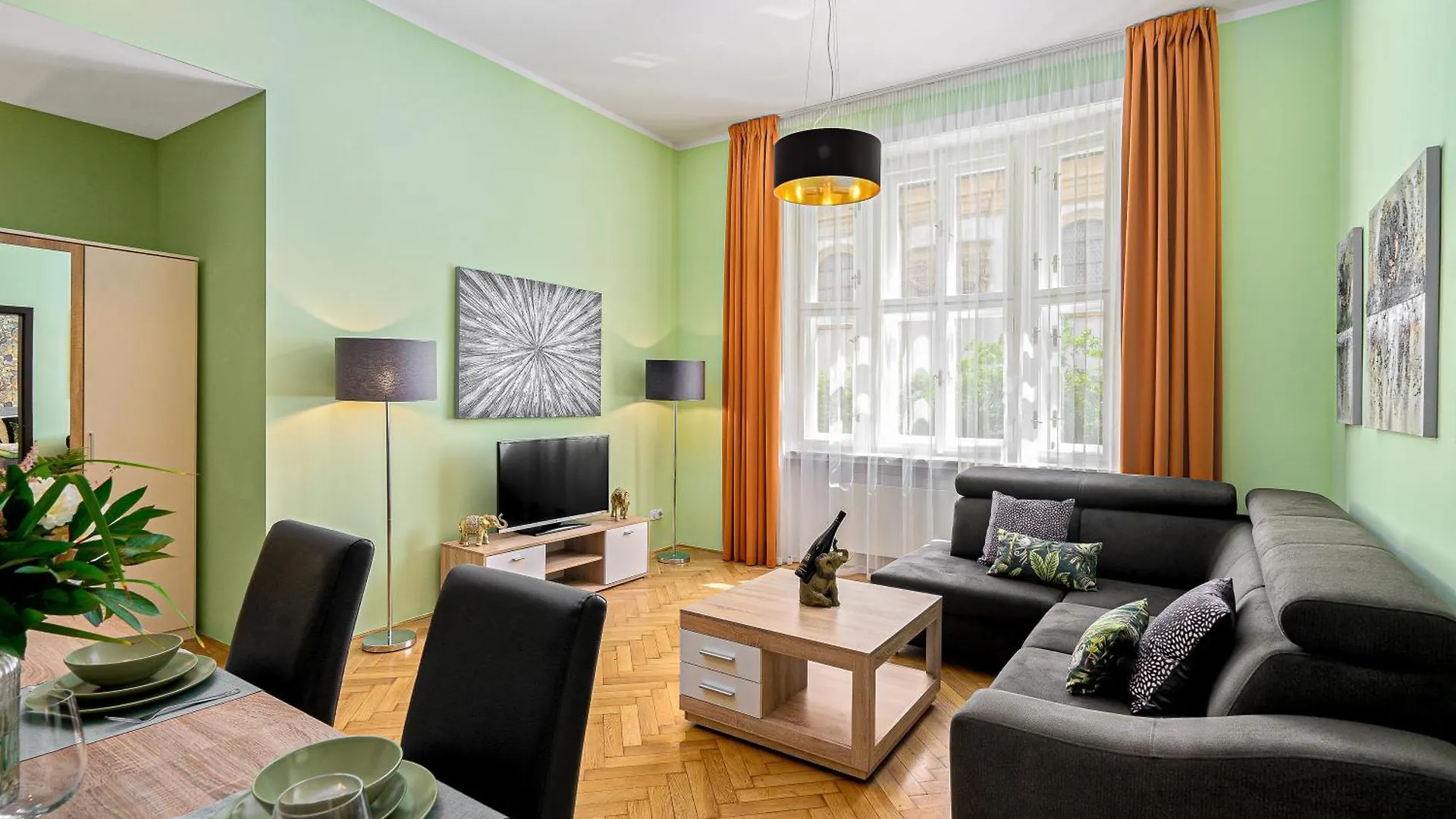 Oasis Apartments At Charles Square Prague