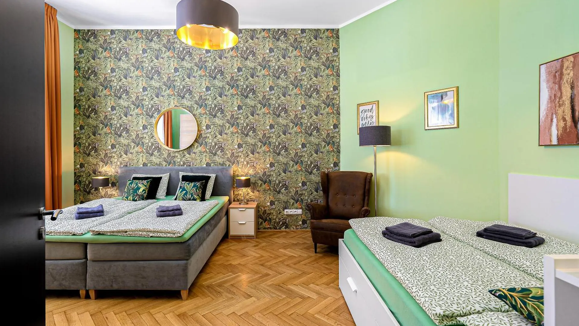 Oasis Apartments At Charles Square Prague