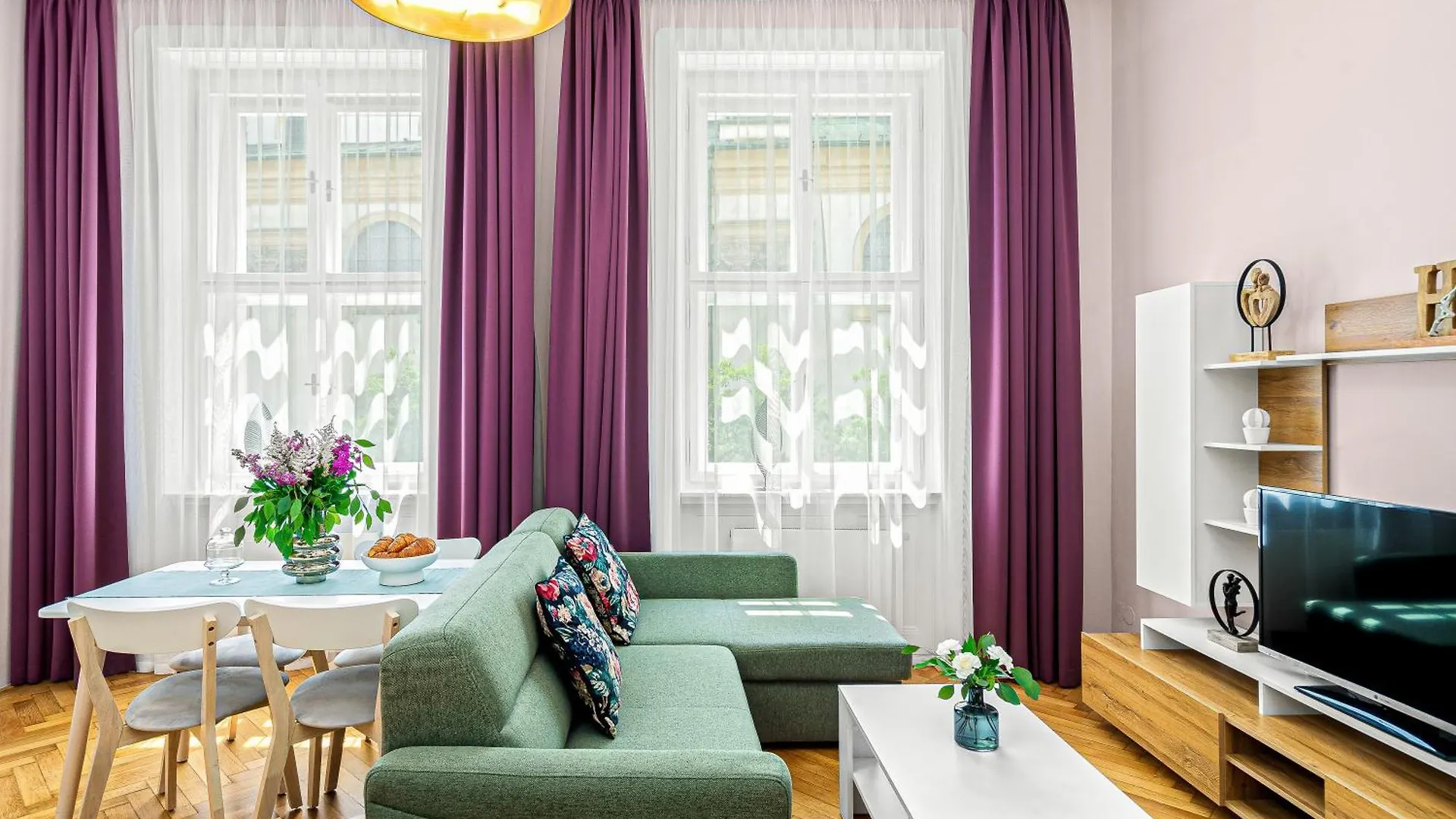 Oasis Apartments At Charles Square Prague