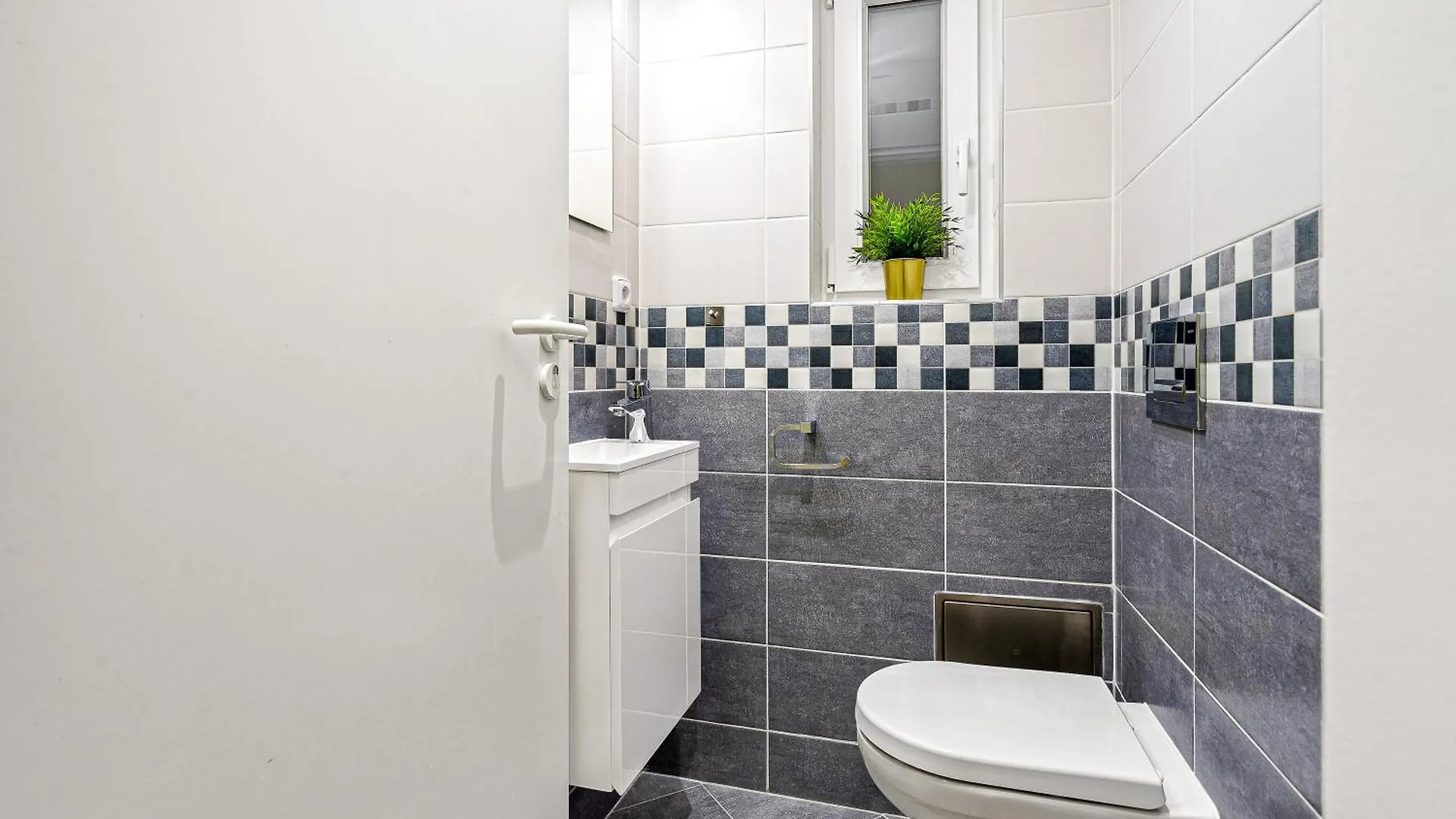 Oasis Apartments At Charles Square Prague