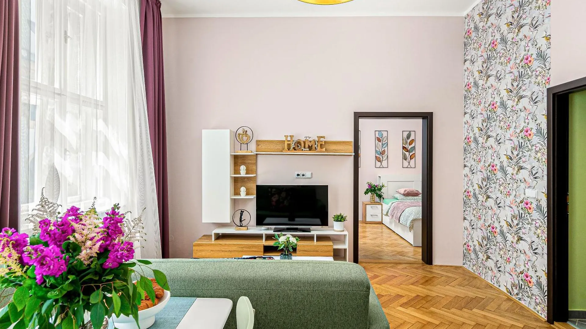 Oasis Apartments At Charles Square プラハ