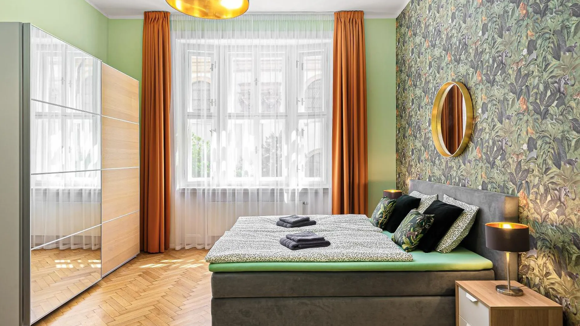 Oasis Apartments At Charles Square プラハ